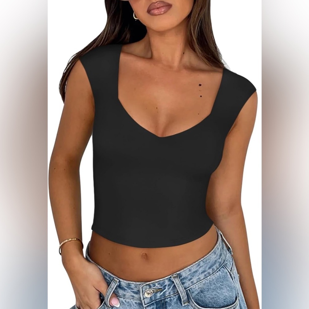 REORIA Crop Tank Top Medium Black Double Lined Seamless V Neck NWT